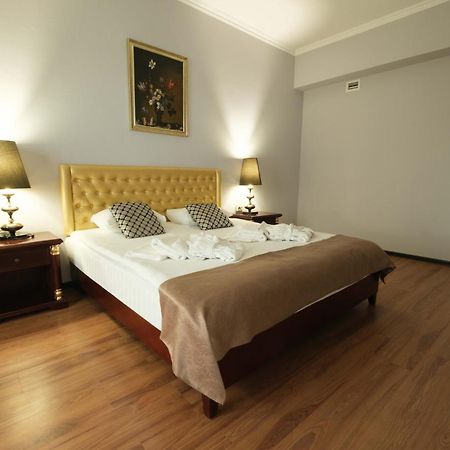 Reikartz Park Astana Ex-Royal Park Hotel & Spa Екстериор снимка