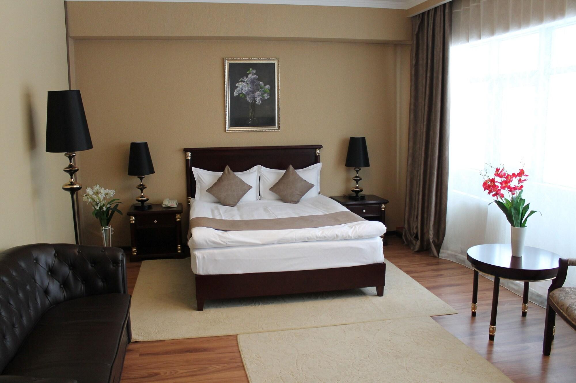 Reikartz Park Astana Ex-Royal Park Hotel & Spa Екстериор снимка