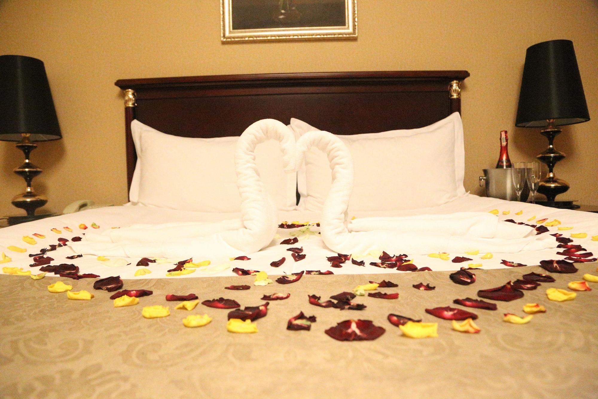 Reikartz Park Astana Ex-Royal Park Hotel & Spa Екстериор снимка