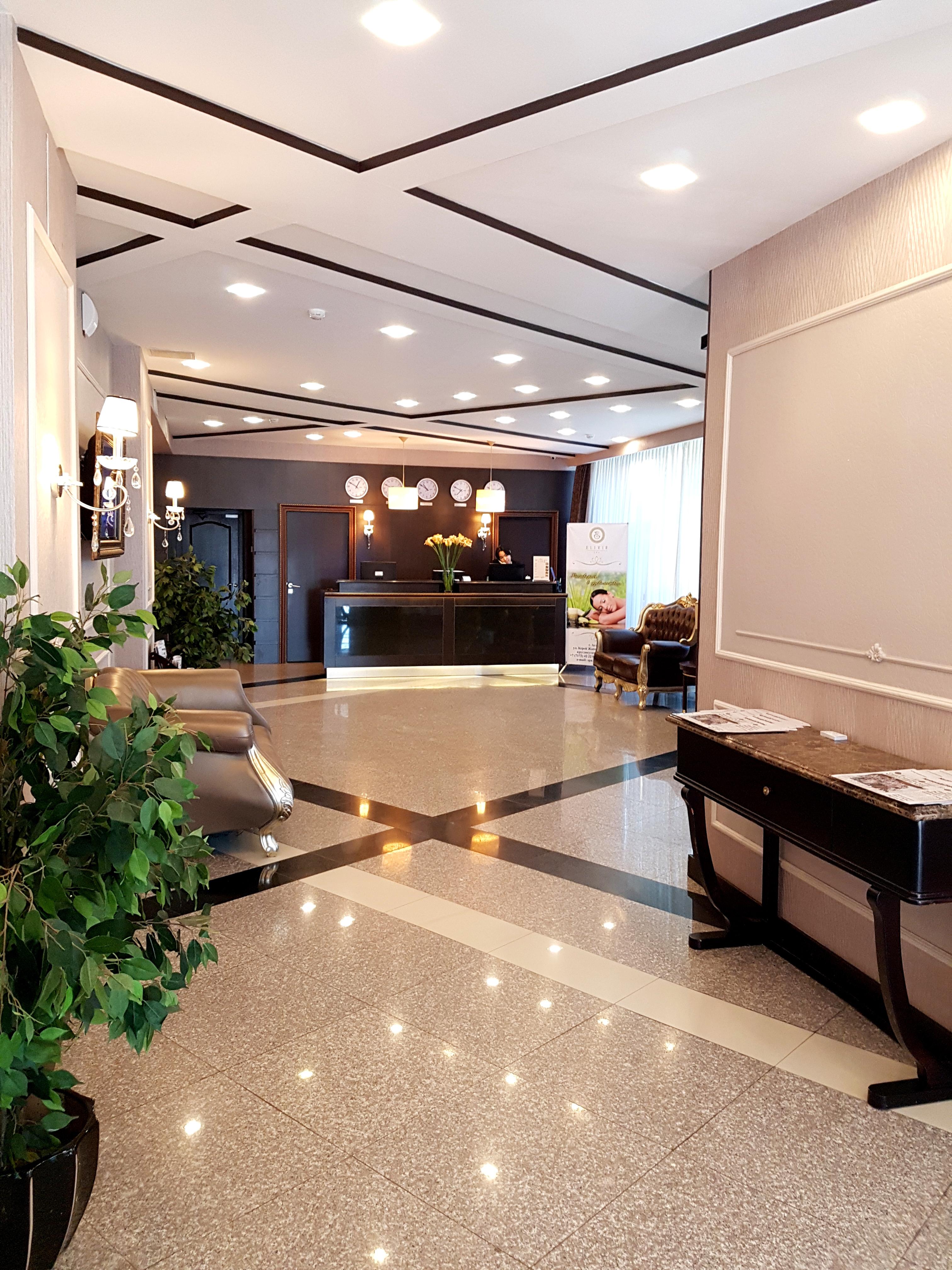 Reikartz Park Astana Ex-Royal Park Hotel & Spa Екстериор снимка