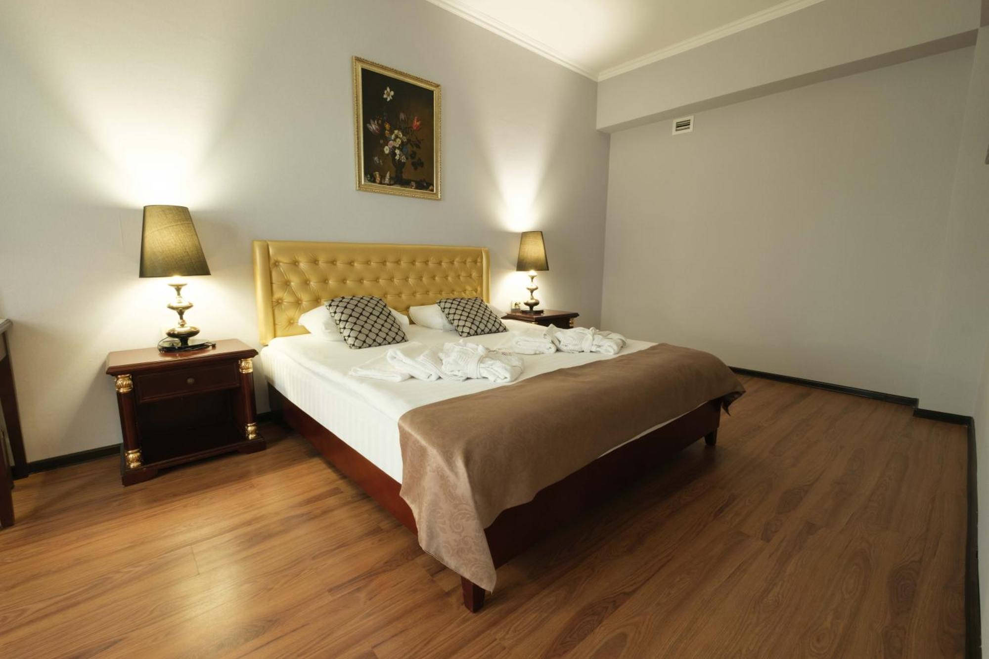 Reikartz Park Astana Ex-Royal Park Hotel & Spa Екстериор снимка