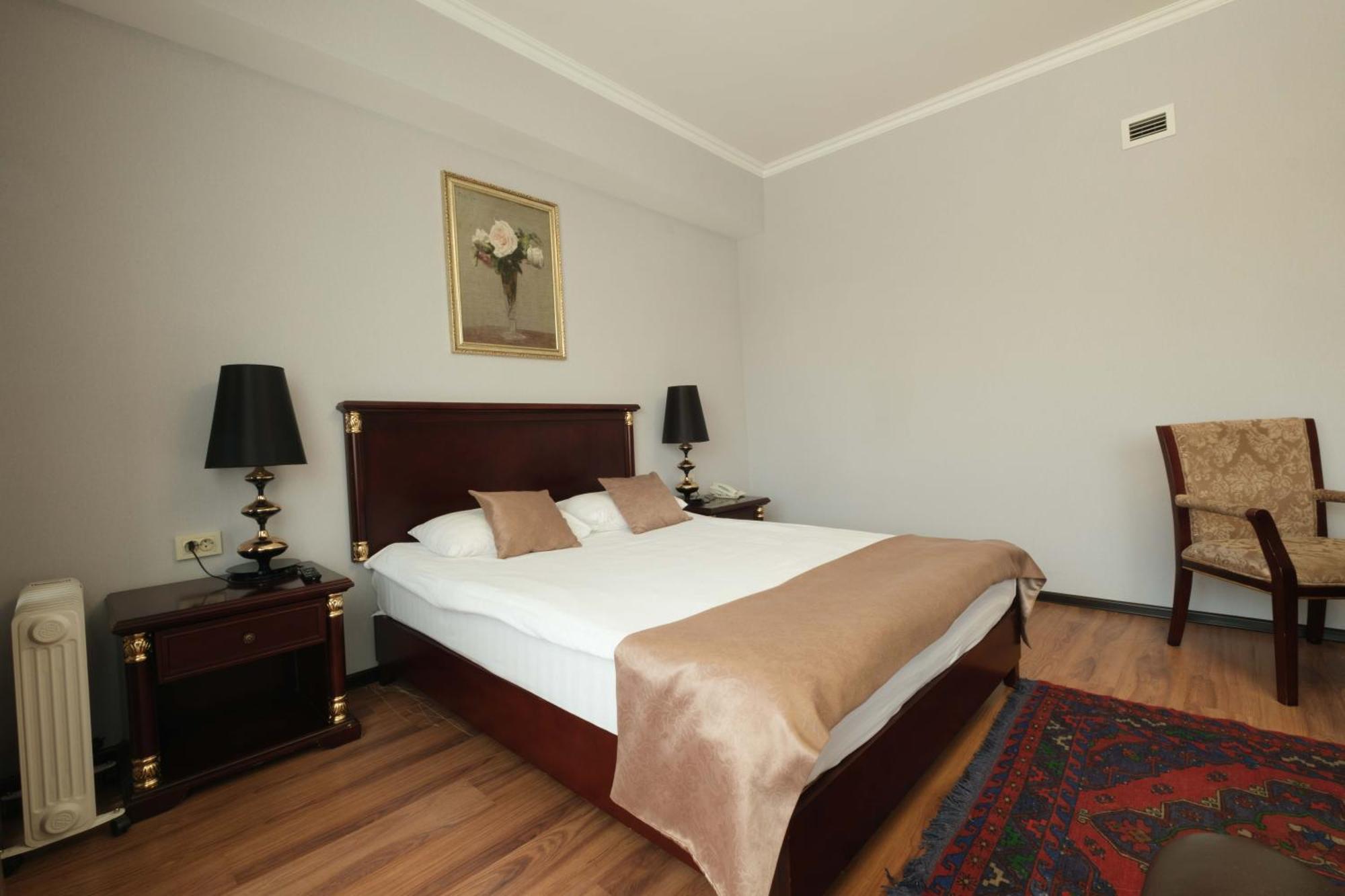 Reikartz Park Astana Ex-Royal Park Hotel & Spa Екстериор снимка