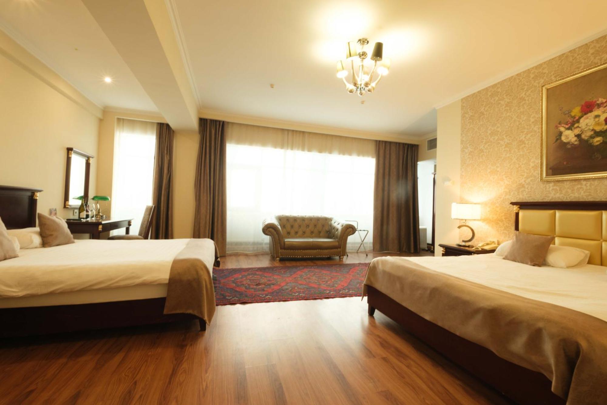 Reikartz Park Astana Ex-Royal Park Hotel & Spa Екстериор снимка