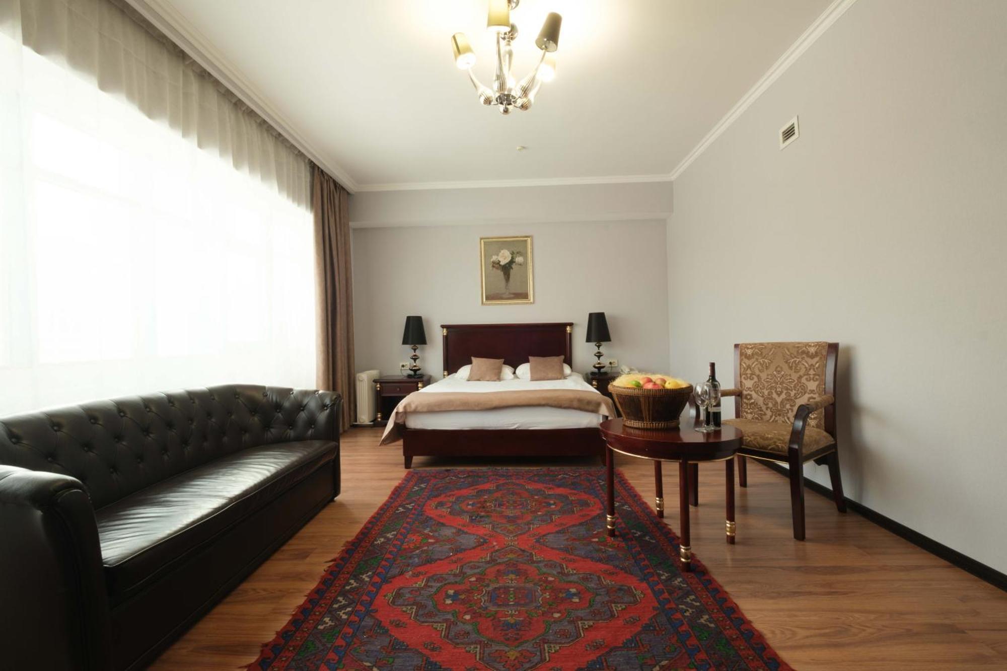Reikartz Park Astana Ex-Royal Park Hotel & Spa Екстериор снимка