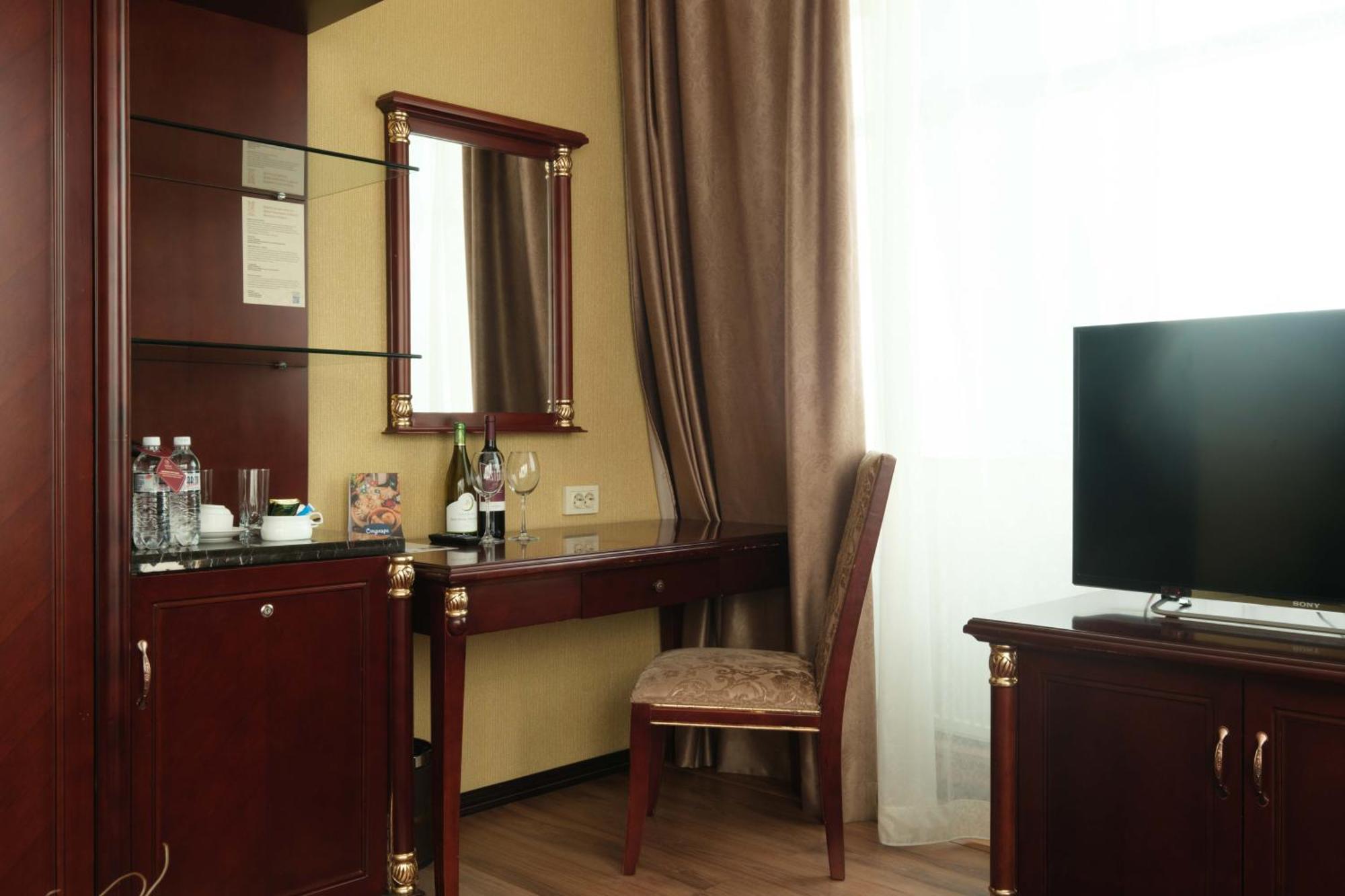 Reikartz Park Astana Ex-Royal Park Hotel & Spa Екстериор снимка