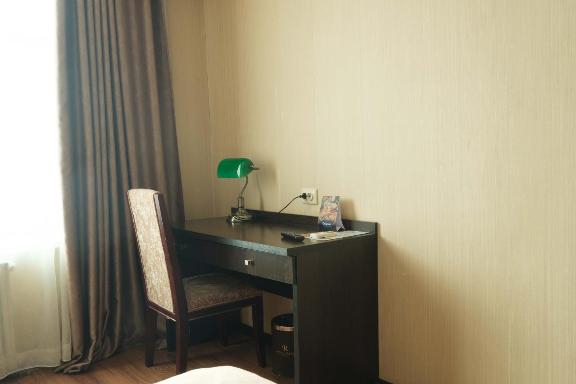 Reikartz Park Astana Ex-Royal Park Hotel & Spa Екстериор снимка